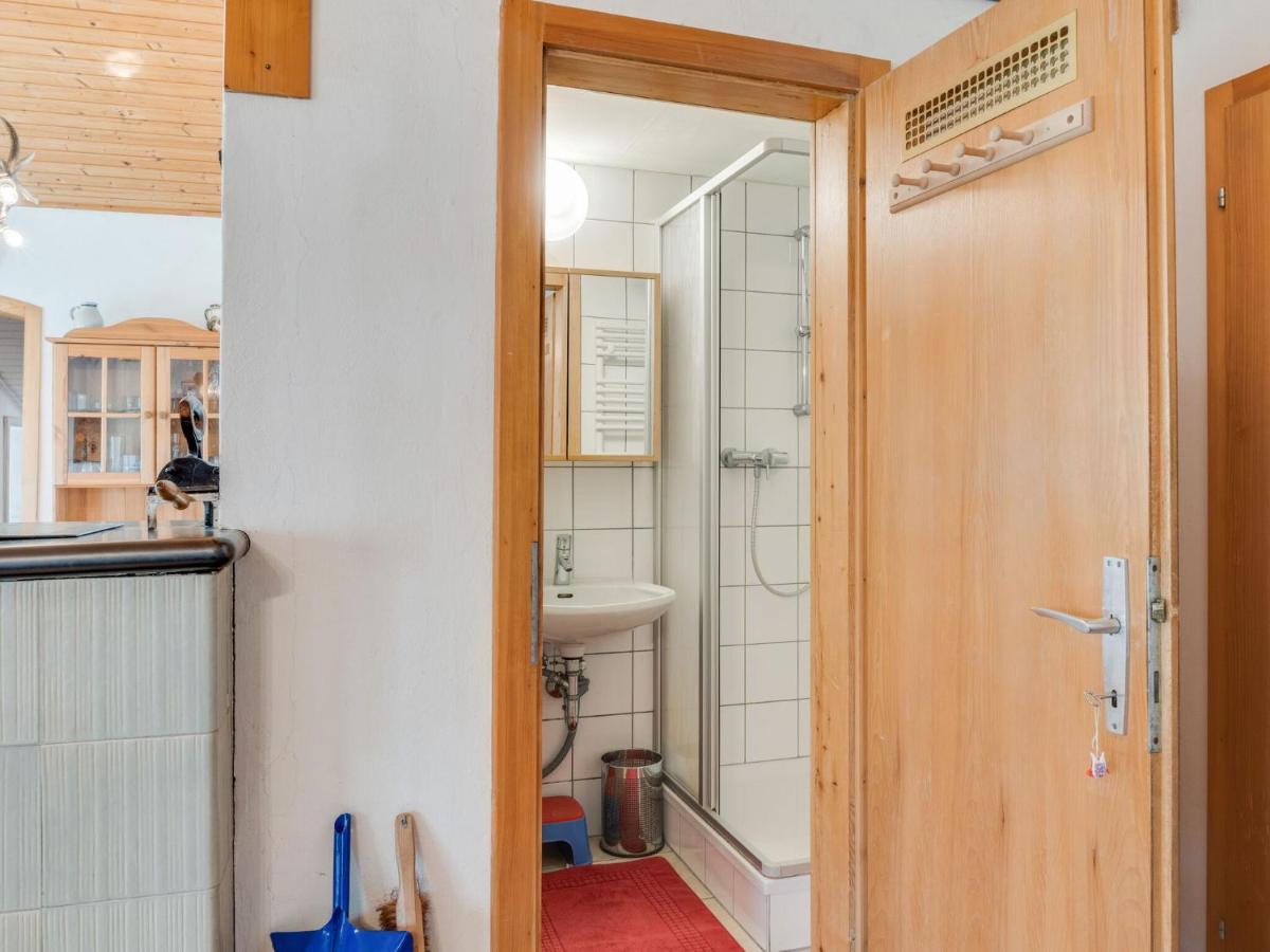 Spacious Chalet In Maishofen Near Forest エクステリア 写真
