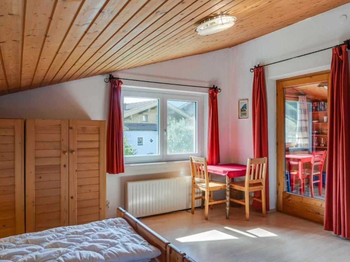 Spacious Chalet In Maishofen Near Forest エクステリア 写真